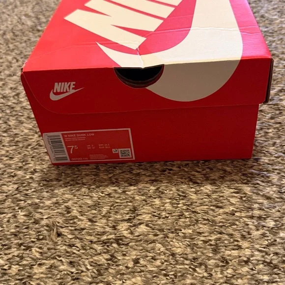 Nike Dunk Low Rose Whisper White Women’s 7.5 - Picture 13 of 15